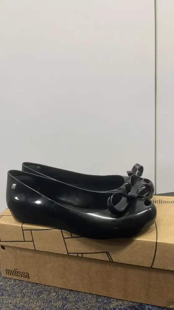 Preloved Melissa Ulti Girls flate shoes original