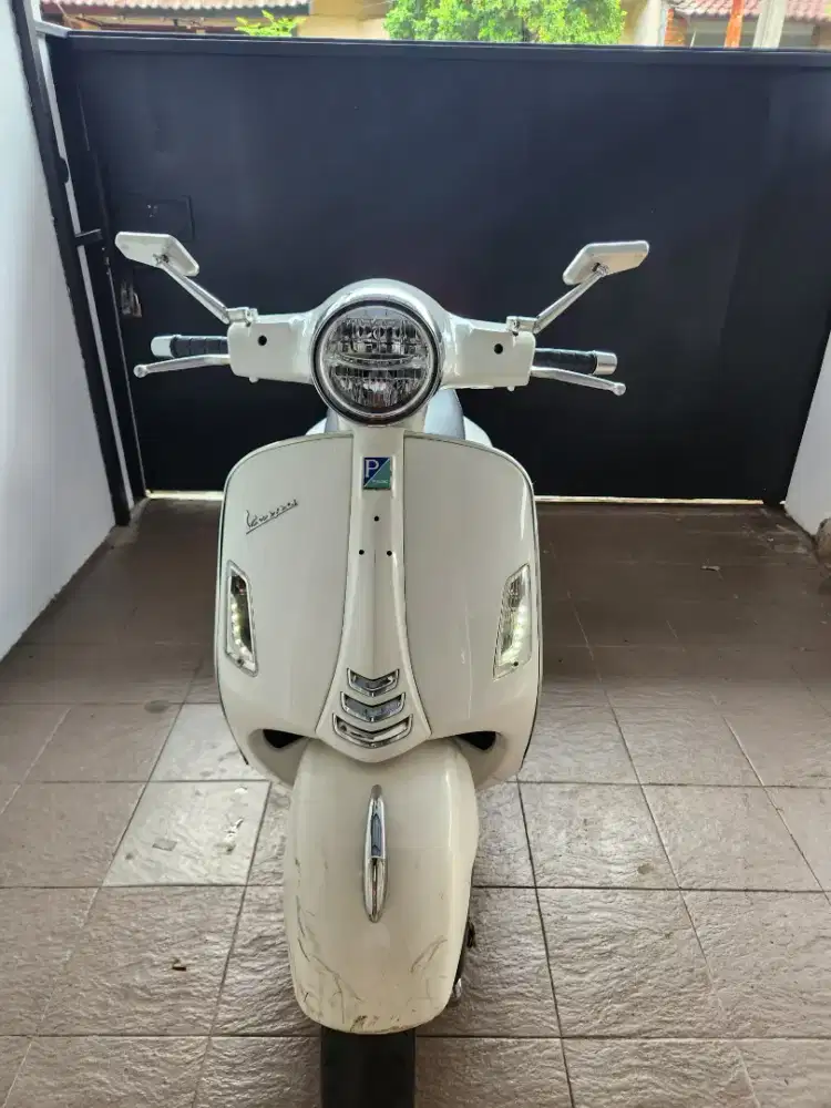 Vespa GTS 150 2021