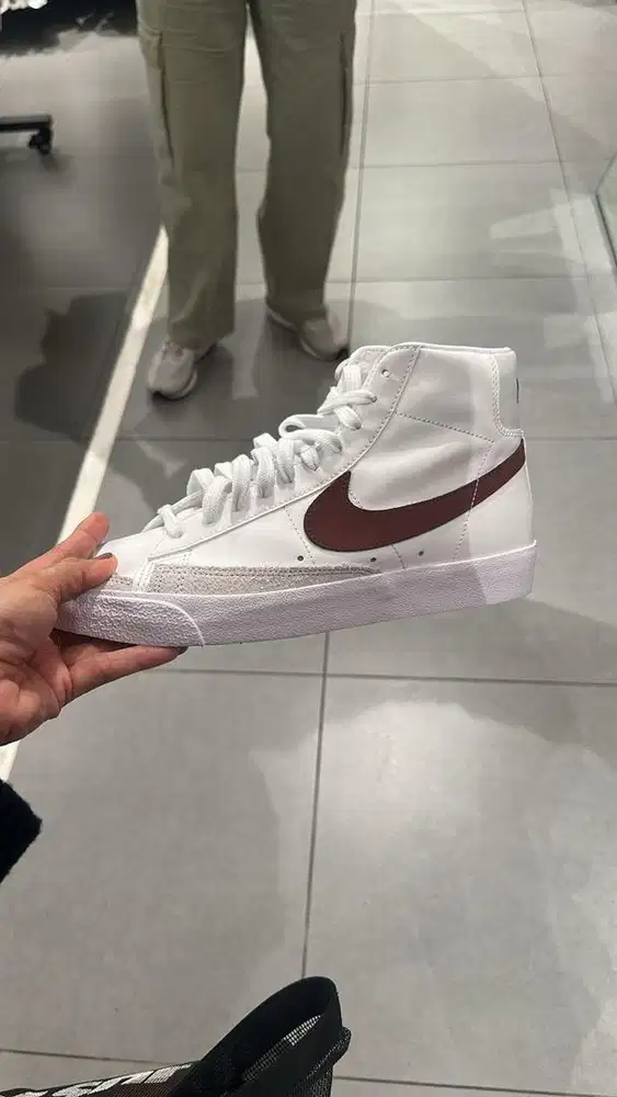 Sepatu Nike Mid Blazer 77 Vntg Dark Pony White