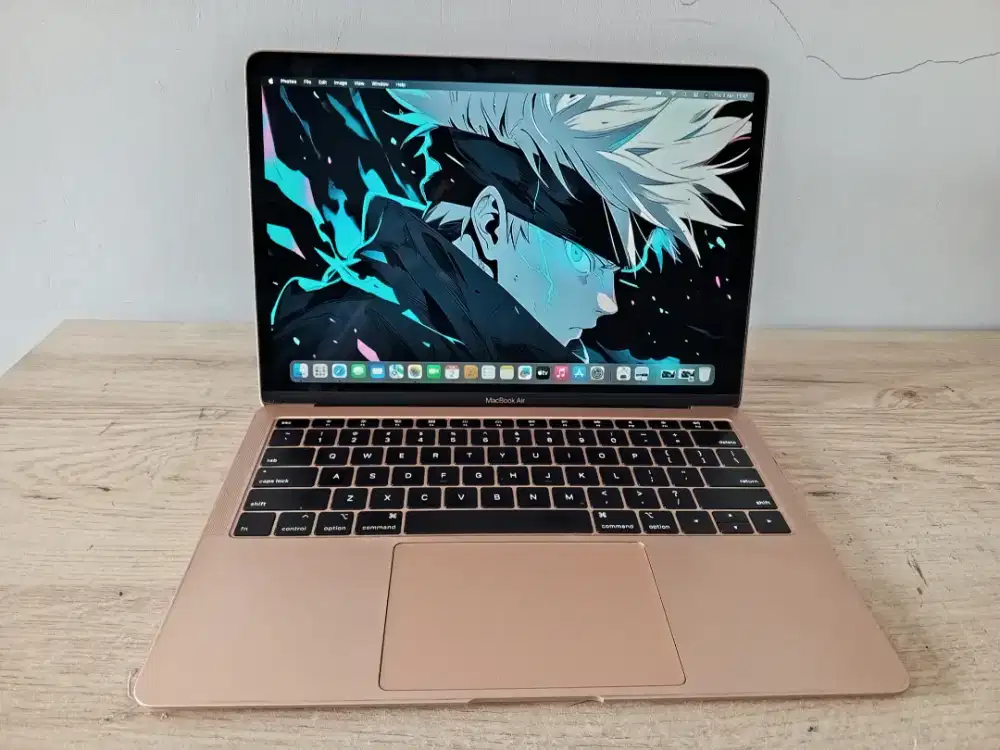 DIJUAL CEPAT MACBOOK AIR CORE I5 RAM 8 SSD 128 MASIH BAGUS