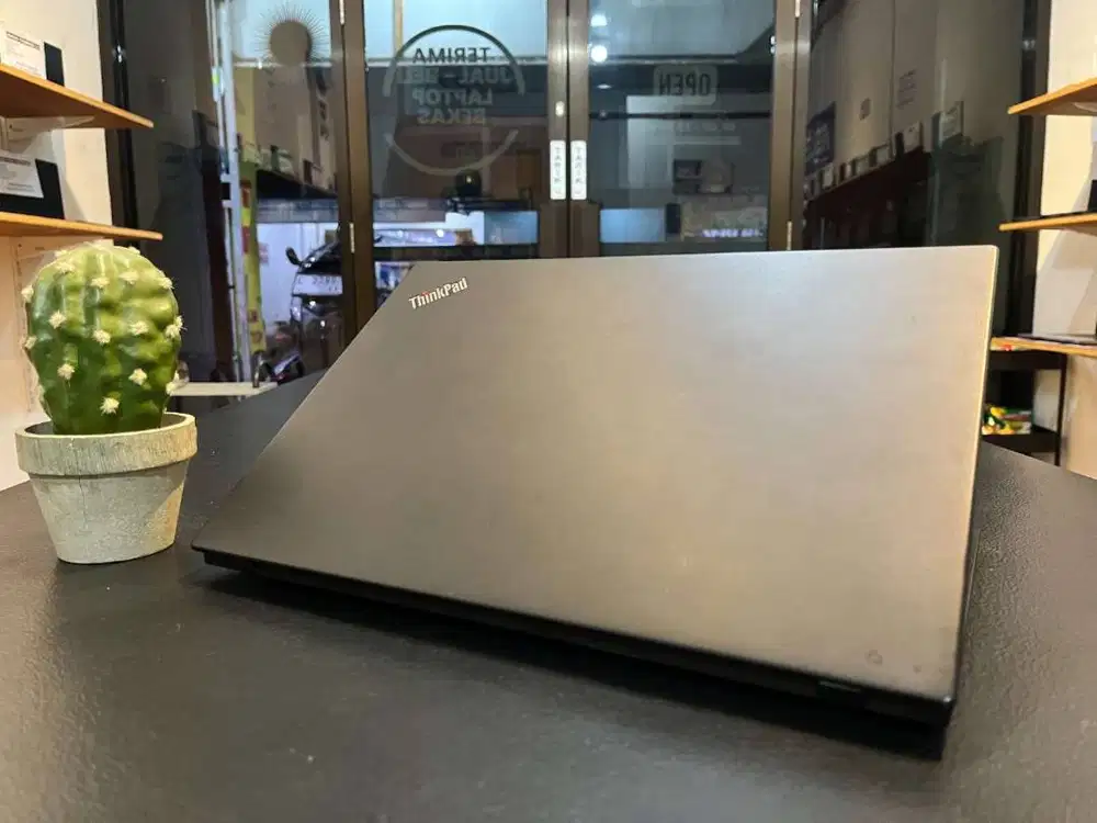 LAPTOP BUILD UP LENOVO THINKPAD X13 // RAM 8GB // SSD 256GB