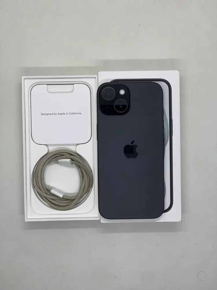 iPhone 15 128GB Resmi ex Digimap Black