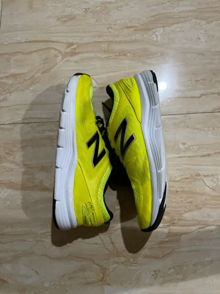 Sepatu New Balance Running