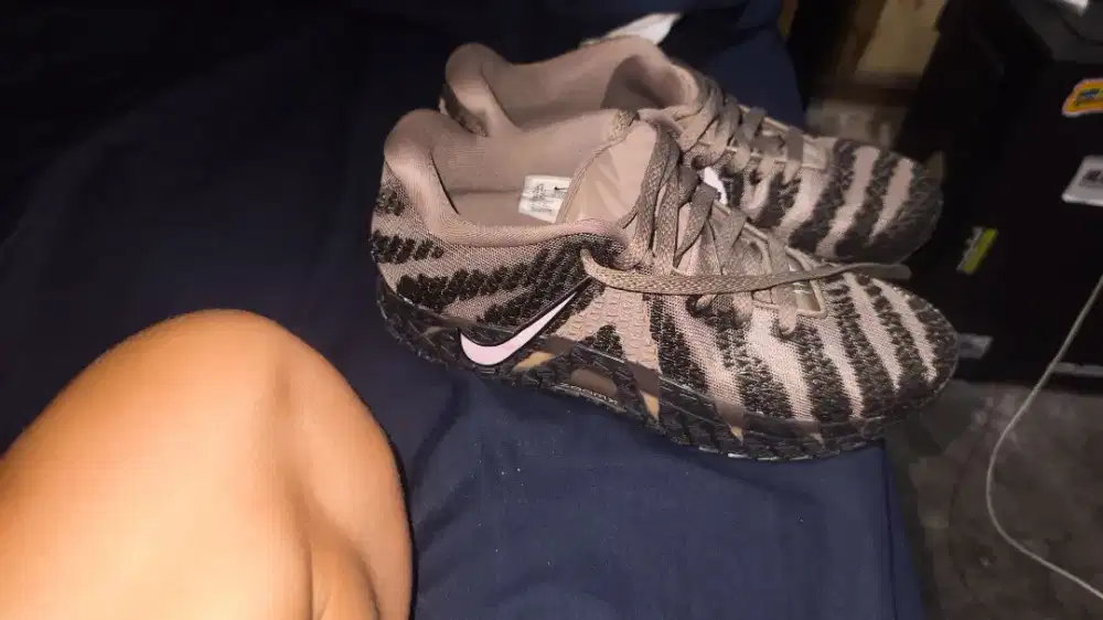 jual sepatu basket ja3 mink brown