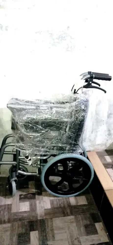 Kursi Roda Bekas Like New Jarang Pakai Mulus 850K