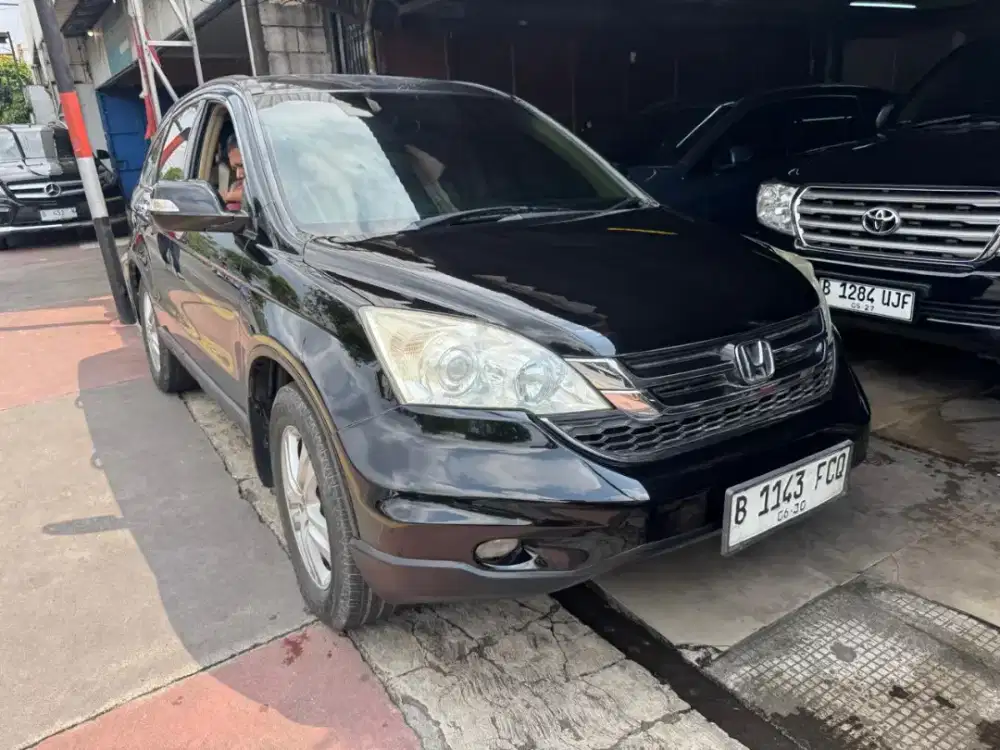 Honda CRV 2.4 th 2011 AT pajak.on siap pakai