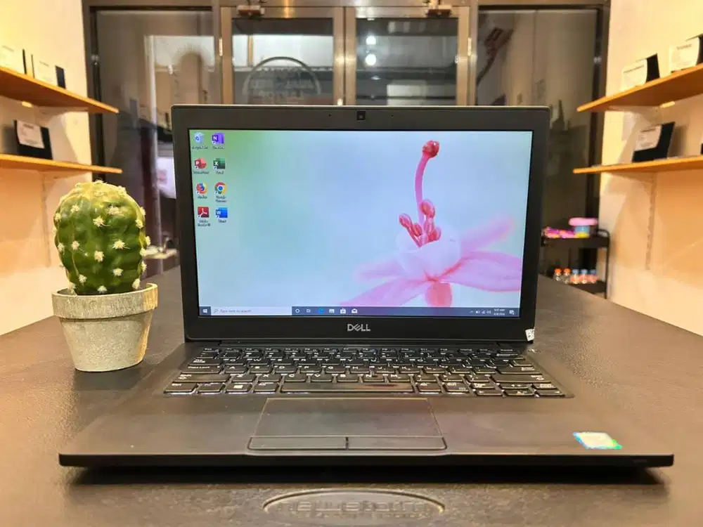 DELL LATITUDE 7290 // CORE i7 GEN8 // 12'5INC