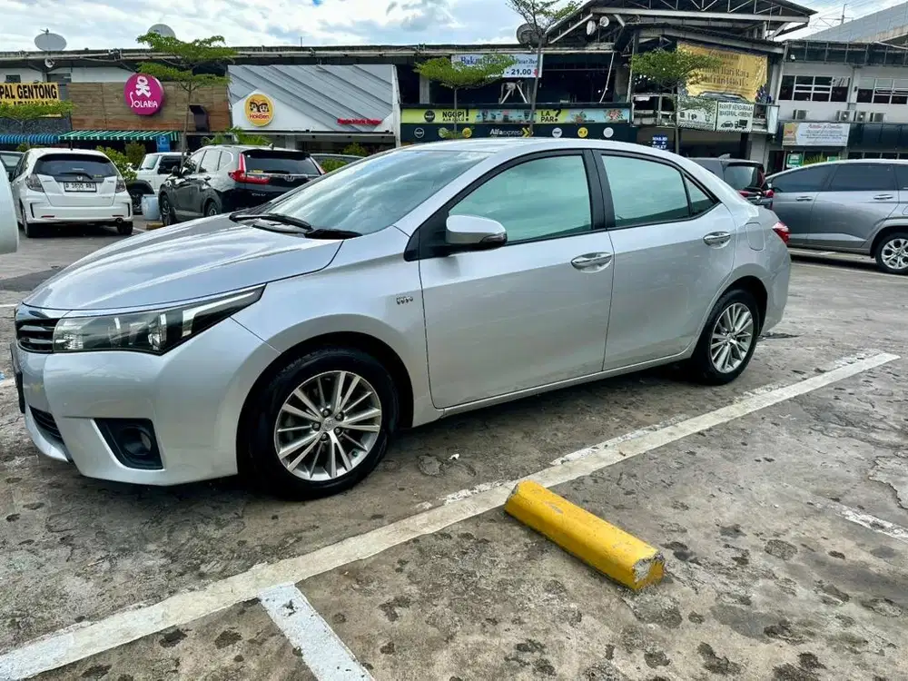 Toyota Corolla Altis 2016 G M/T 6 Speed Manual
