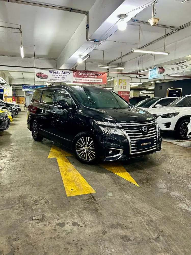 KM 66rb Nissan Elgrand 2.5 HWS 2016 Super Condition 2017