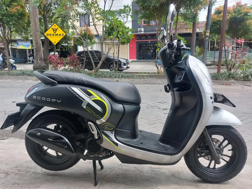 (DP 200 Rb)‼️ Scoopy Sporty Silver 2024 Cash, Kredit & Tukar Tambah