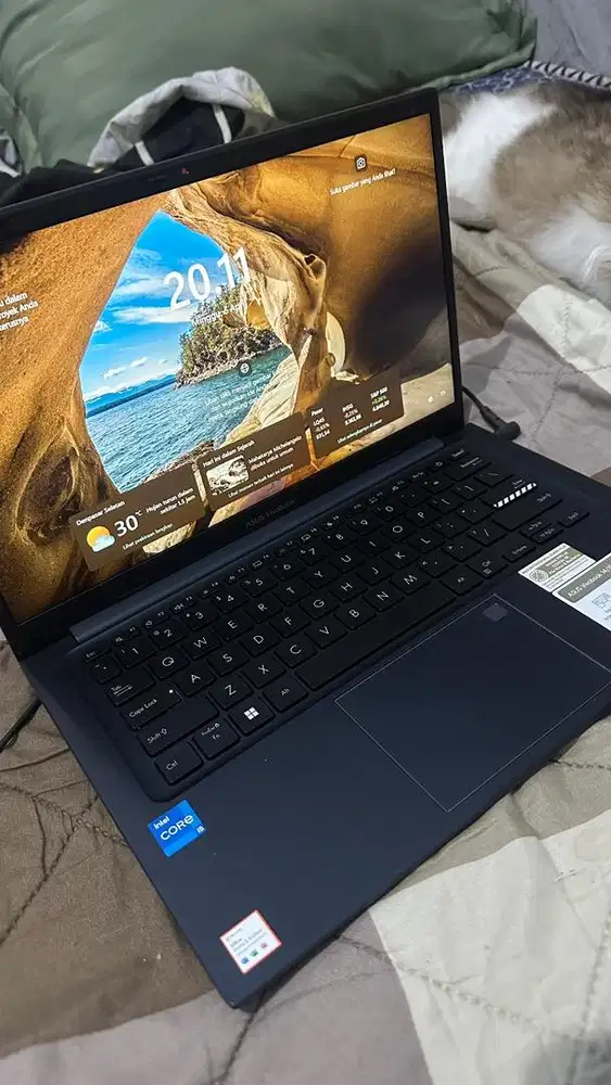 DIJUAL LAPTOP RASA BARU