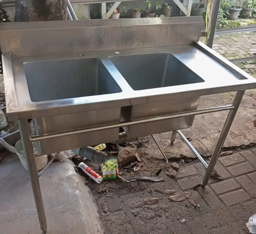 Double Sink Stainless – Praktis untuk Cuci dan Bilas