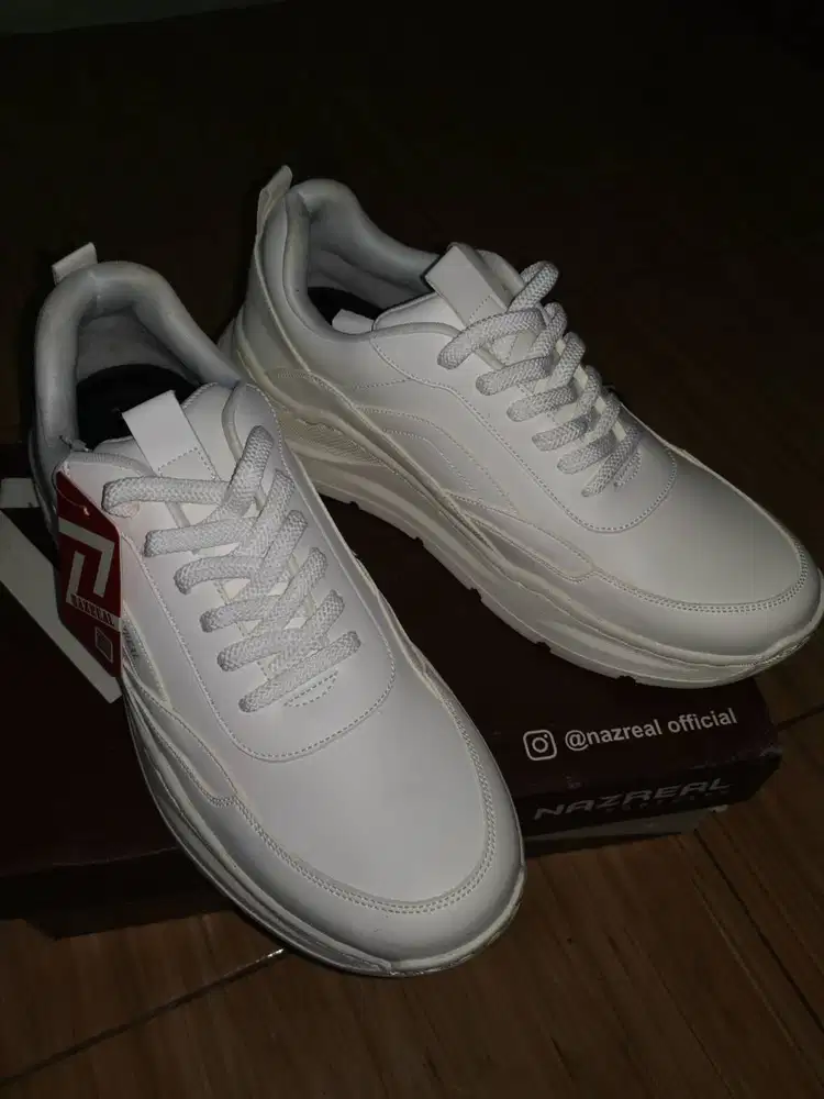 Sepatu ranger full white