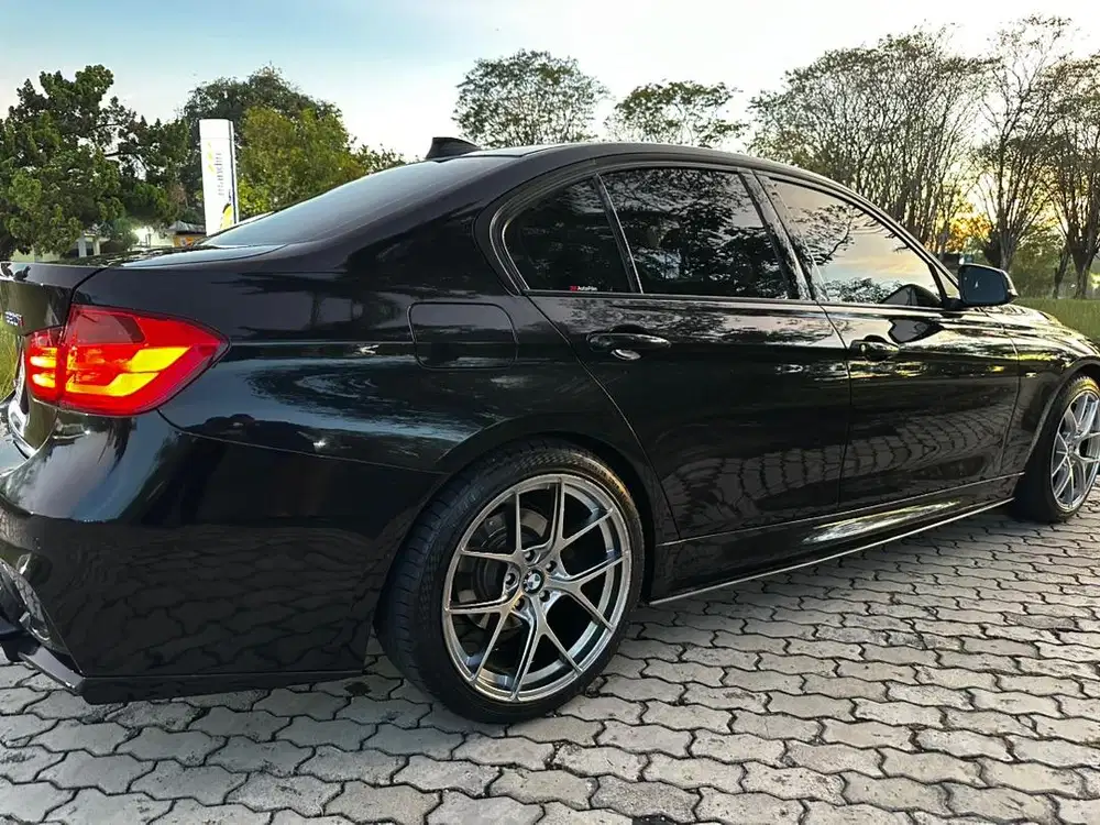 Dijual BMW F30 2014