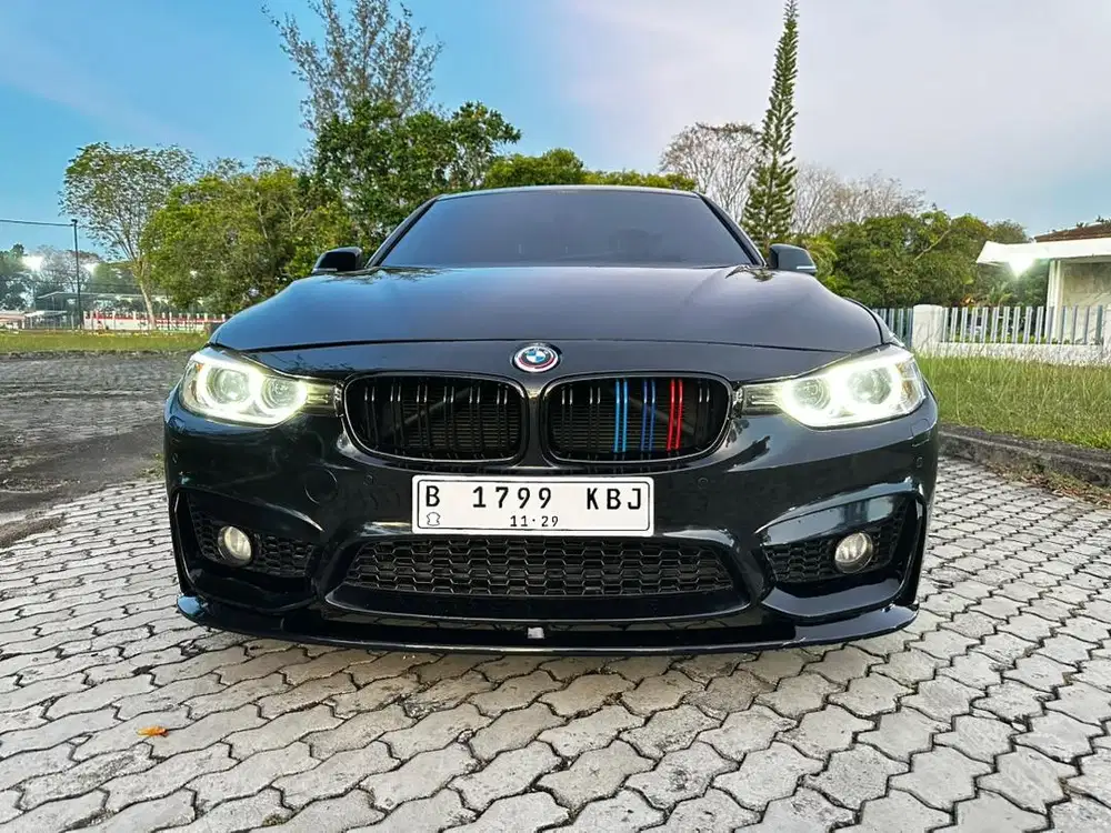 Dijual BMW F30 2014