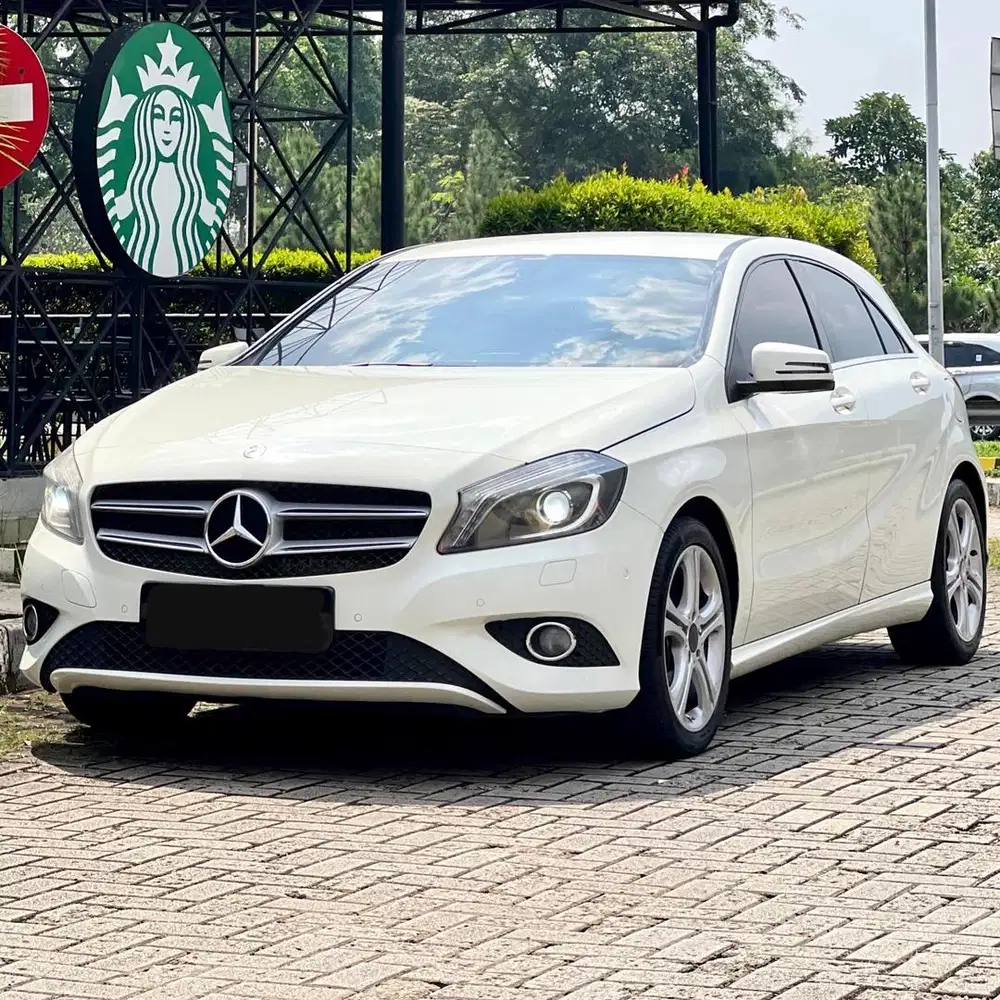 (CASH) Mercedes Benz A200 HB (Hatchback) 2014