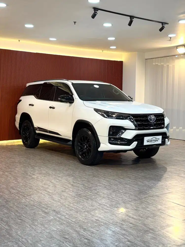 Toyota Fortuner 2.8 VRZ GR Sport 2023 Odo 25 Ribu Record Antik Garansi