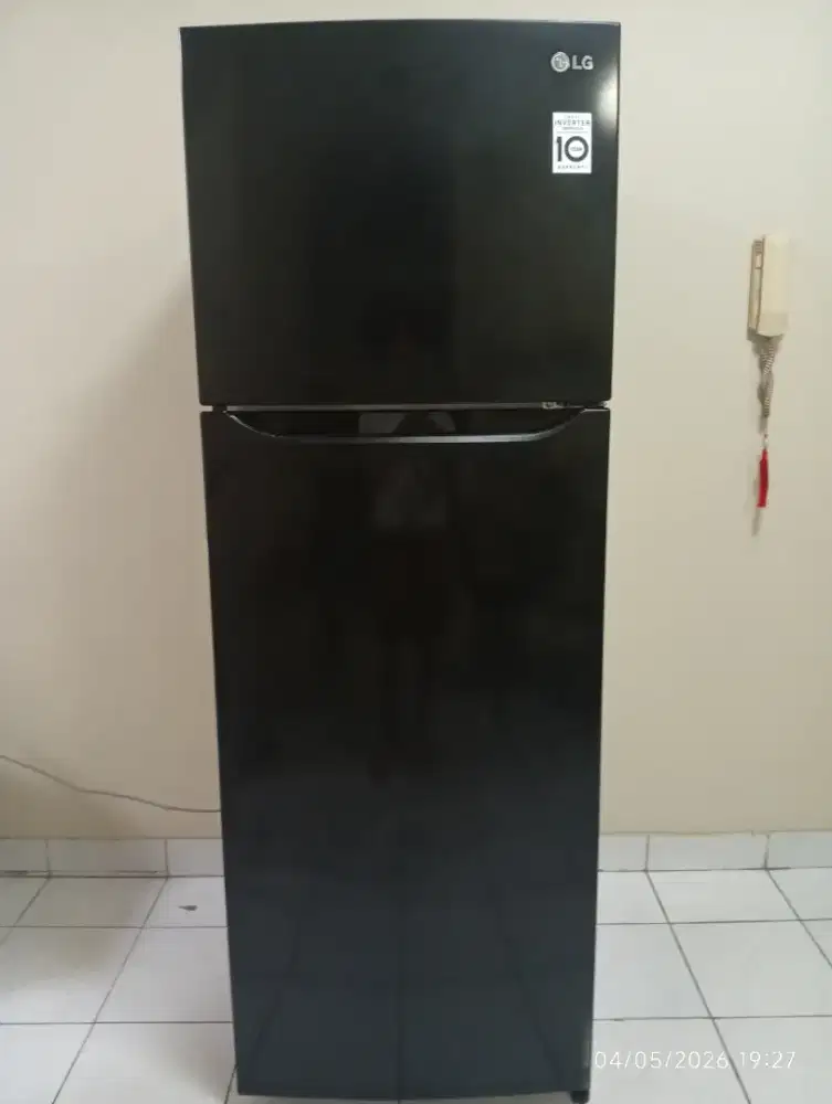 LG GNB 372 SQBK KULKAS 2 PINTU
