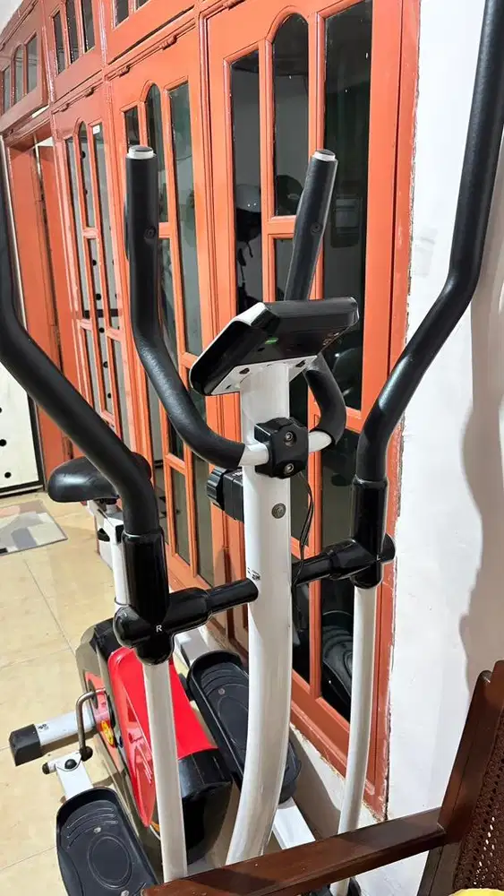 Alat Gym B-Fit Magnetic Elliptical Bike