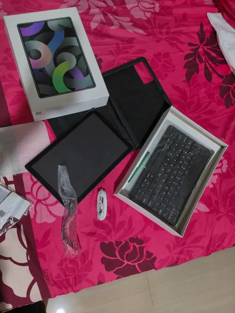 Tablet Redmi, Pemakaian 3 Bulan, dengan kualitas masi Baru