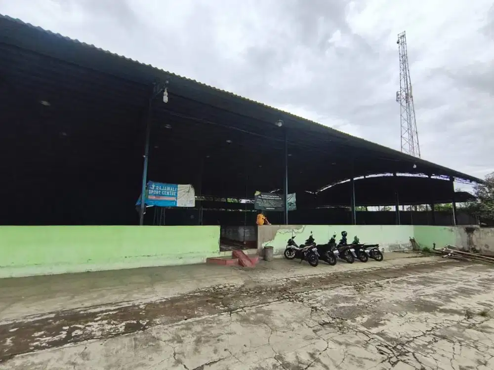 Dijual Bangunan Gor Futsal dan Badminton