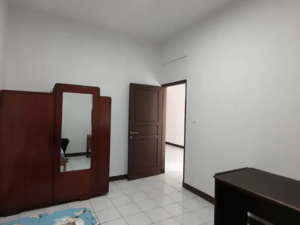 rumah di margacinta buahbatu semi furnish dekat sekolah dan pasar