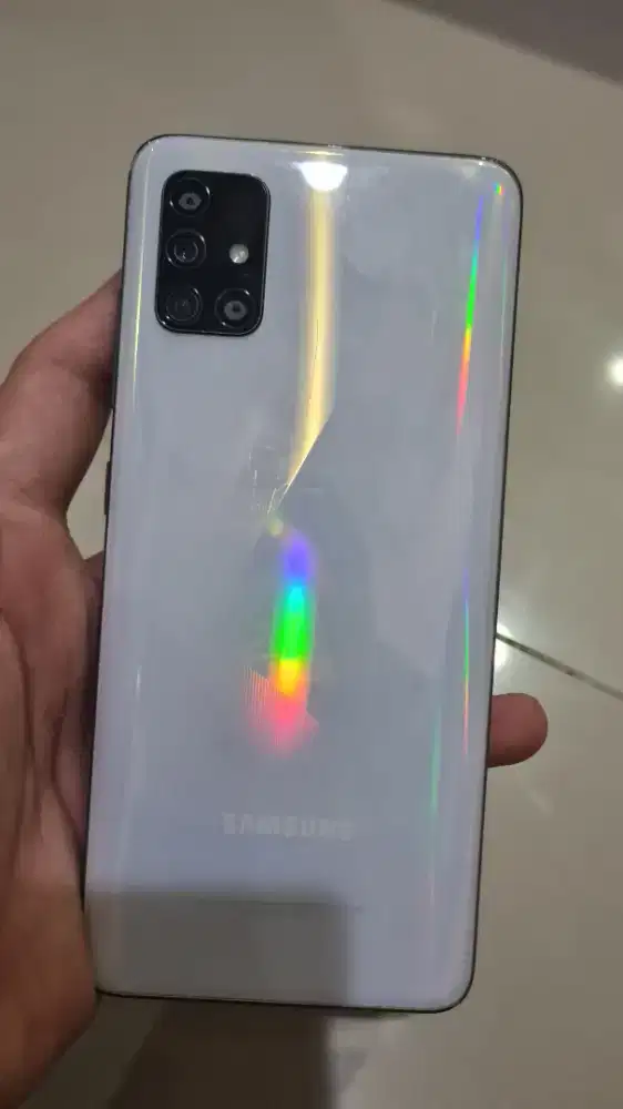 Dijual hp bekas samsung galaxy A51