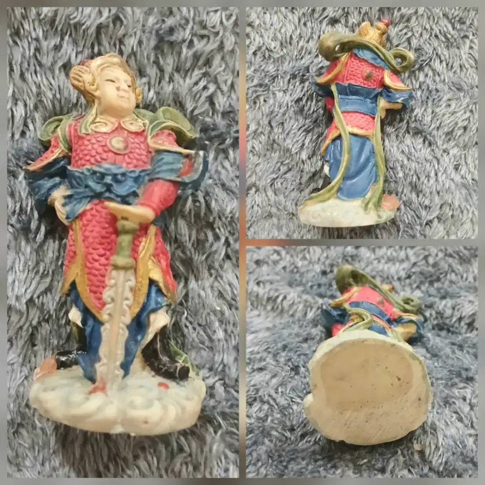 Rupang mini pengawal dewa Kuan Kong