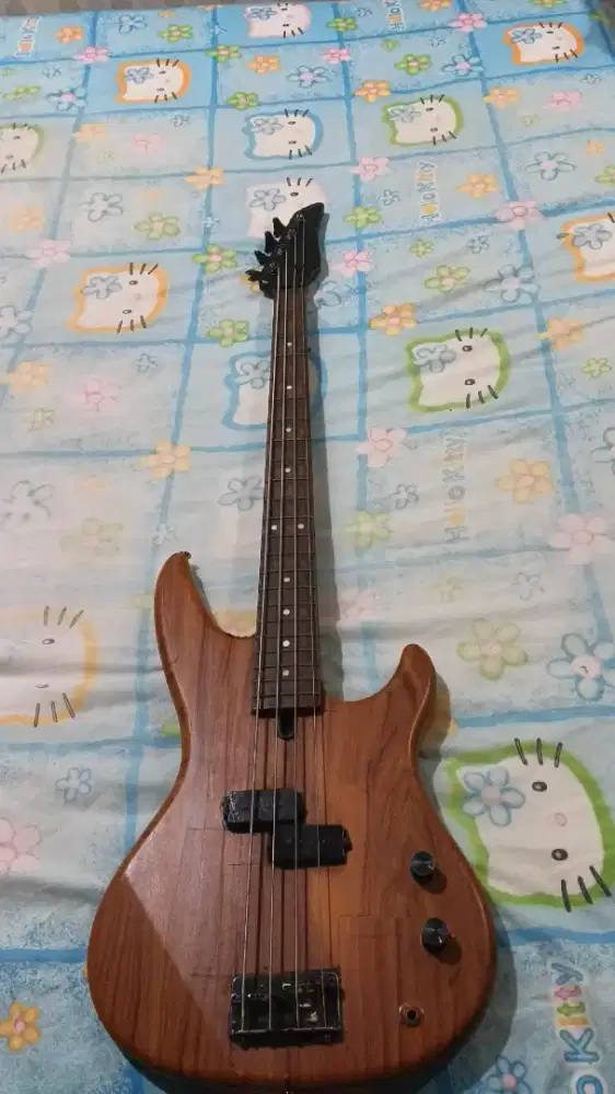 Gitar bass yamaha