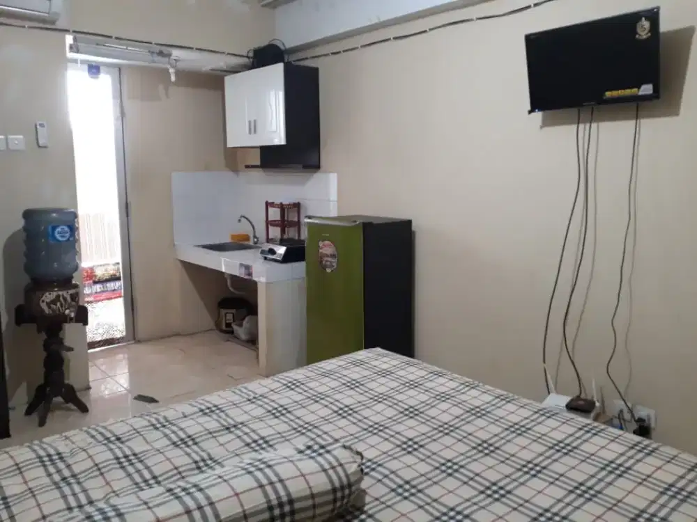 Disewakan OWNER apartemen green park view E lantai 10 studio furnish