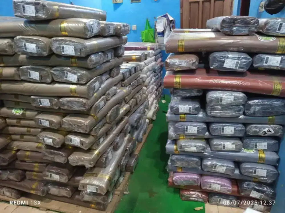 JUAL BERBAGAI MACAM KAIN PER-ROLL