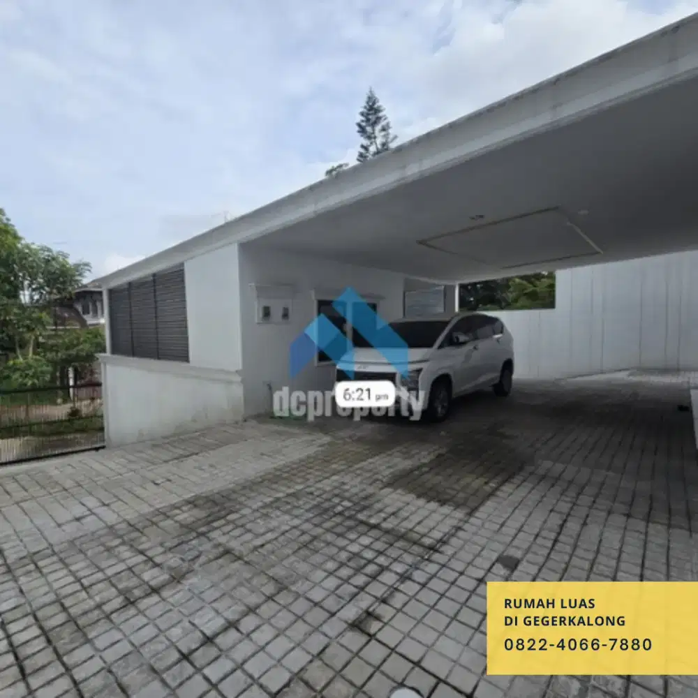 Rumah American classic di Gegerkalong luas tanah 510m²