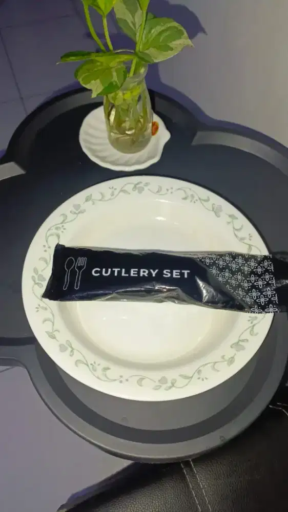 Jual 1 set (Sendok, Garpu, Tisu, Tusuk gigi)