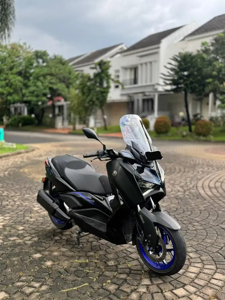 Yamaha XMAX Connected 2025 Hitam KM LOW