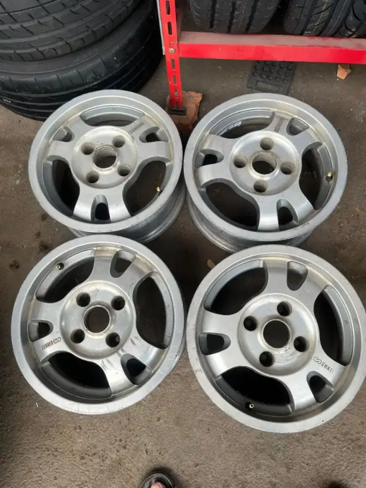 Velg original Toyota kijang super Enkei ring 14 pcd 4x114,3 4pcs