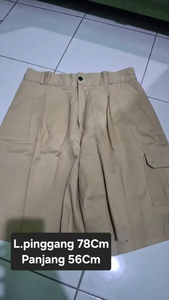Celana wanita pendek dan panjang