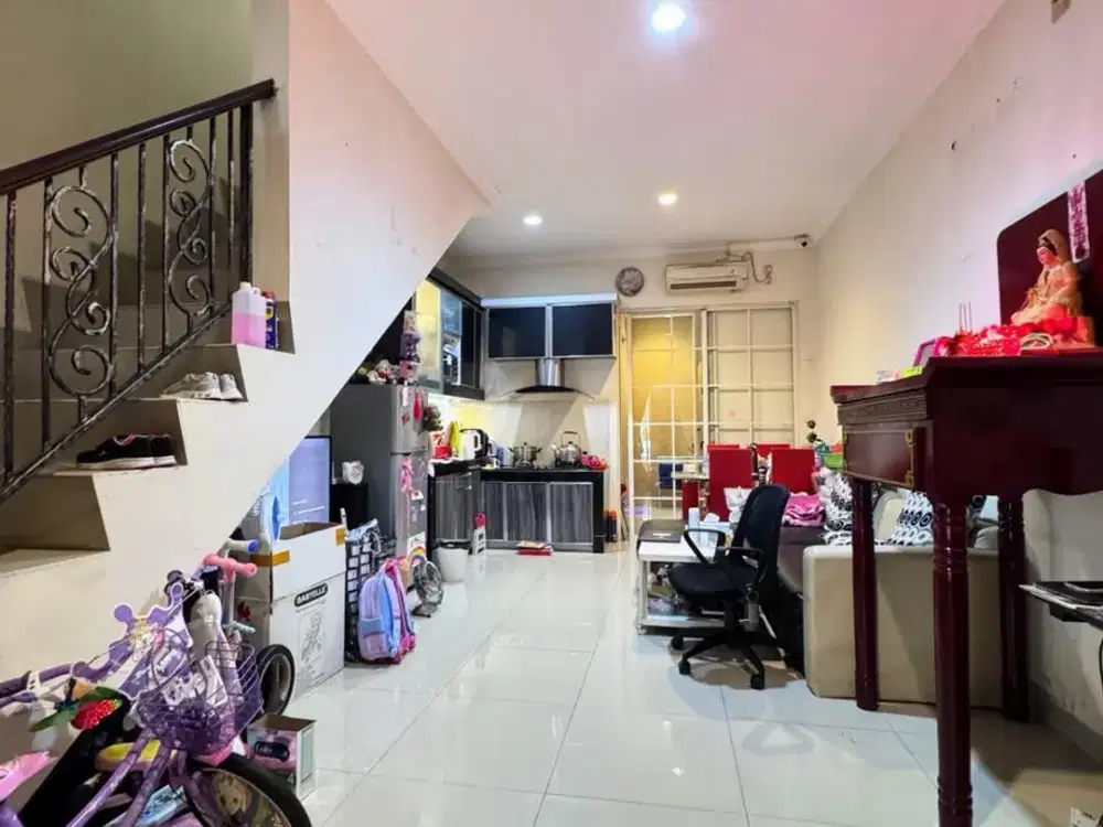 Rumah Green Lake City, west europe, uk 4x15,  SHM, 2 BR + 1 Hrg 1,55 milyar