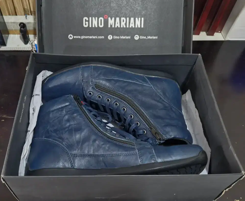 Sepatu boots kulit Gino Mariani Navy size 42 BNIB (BARU) ORI MURAH