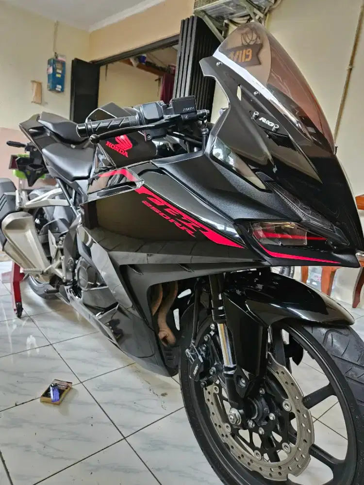 Cbr250rr thn 2022 pemakaian 2023