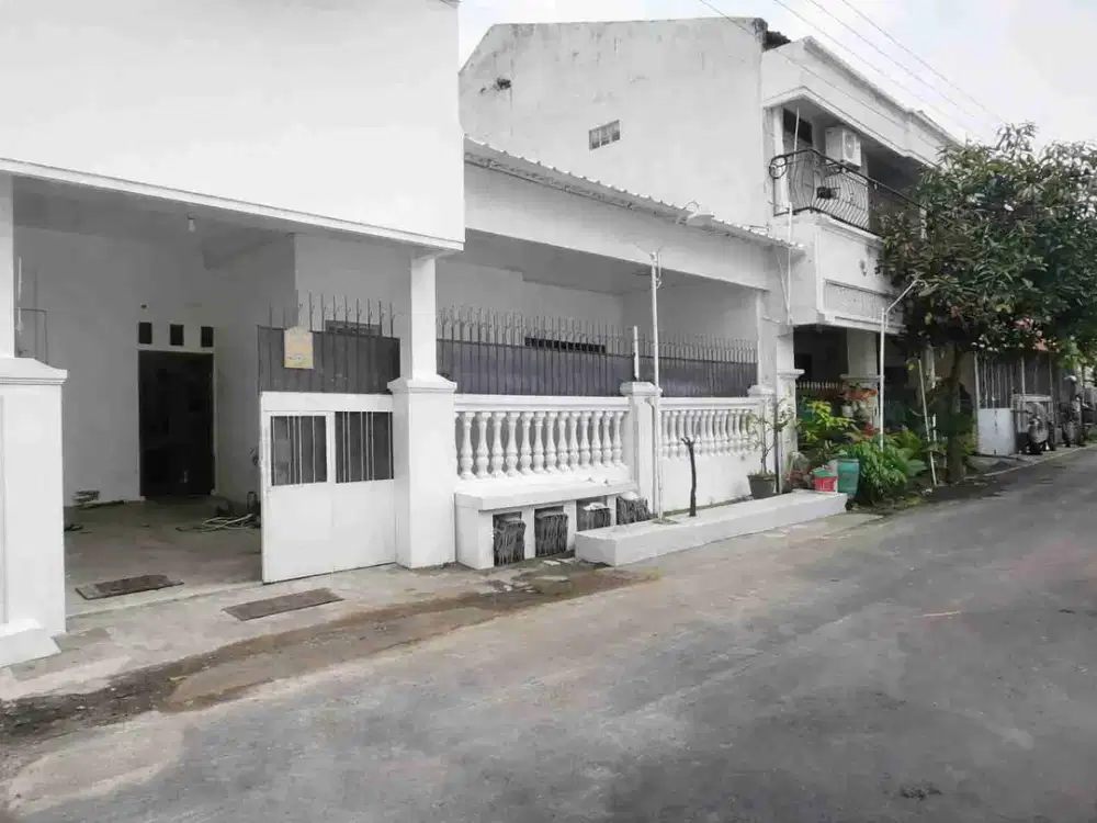 Di jual murah Fajar indah blakang Vito ATAP Baru Plafon baru Siap Huni.