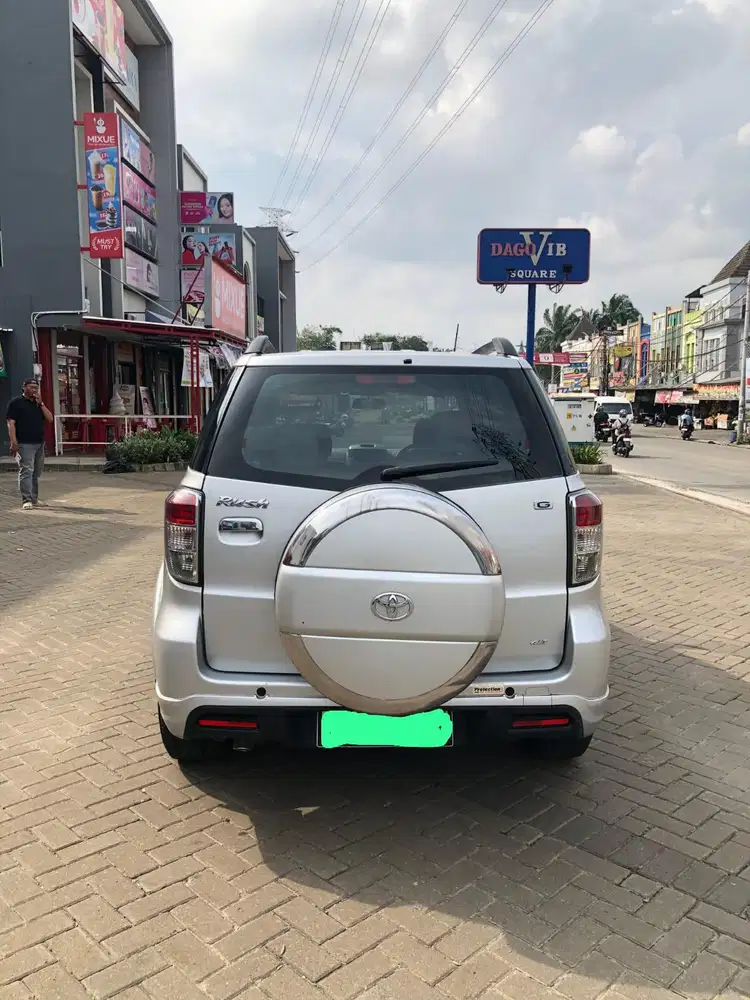 Toyota Rush g at 2013