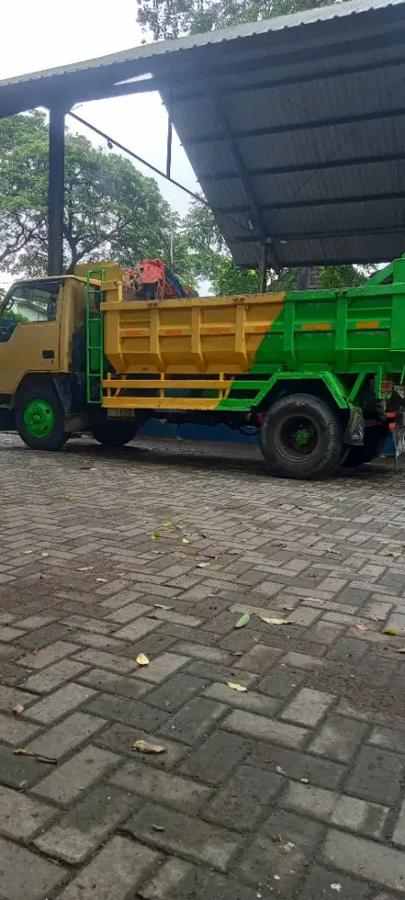 Jasa buang puing tanah galian sampah