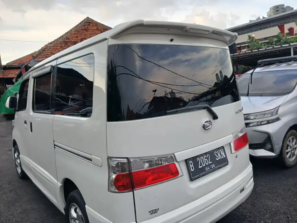 Luxio Daihatsu luxio