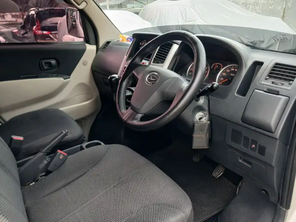 Luxio Daihatsu luxio