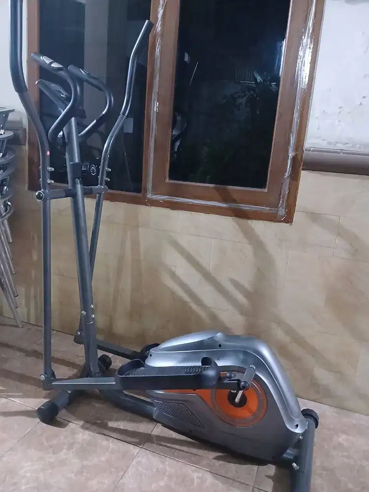 speda statis Berwyn Elliptical Bike 507e