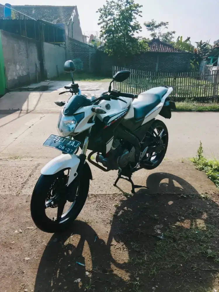 Vixion advance plat bandung