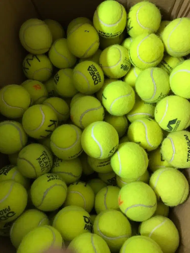 Di Jual Bola Padel Second layak pakai