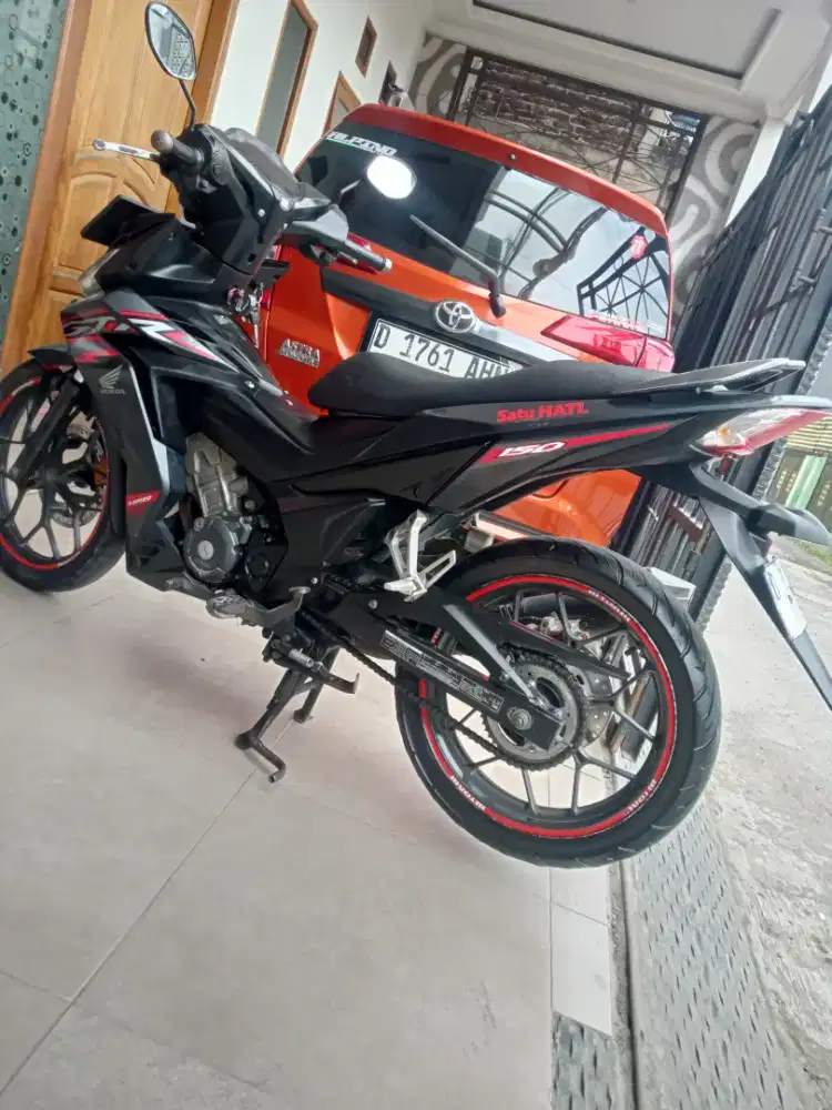 Honda GTR plat bandung