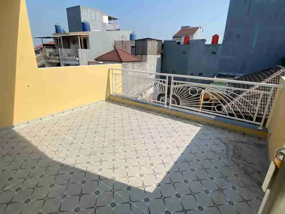 RUMAH 3 LANTAI TANJUNG DUREN JAKARTA BARAT