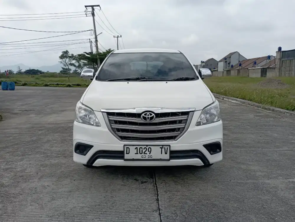 UNIT : TOYOTA INNOVA E 2.0MANUAL 2015